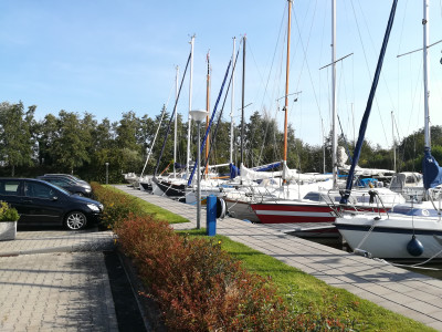 Ligplaats in gezellige haven in Woudsend directe verbinding Heegermeer en Slotermeer