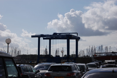 Winterstalling voor uw schip in Lemmer, kranen schip Lemmer