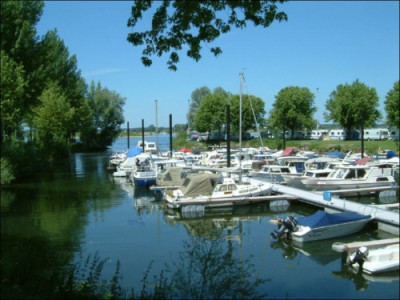 Camping & Jachthaven De Loswal te Maurik - Maurik
