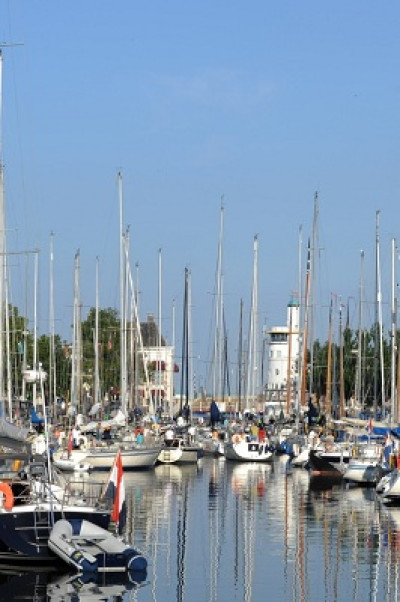 Watersportcentrum De Leeuwenbrug BV - Harlingen