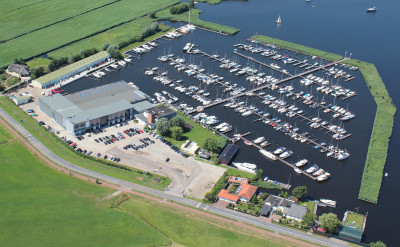 Ligplaats Aalsmeer / Westeinderplassen kant van Leimuiden  6 x 2,4 meter