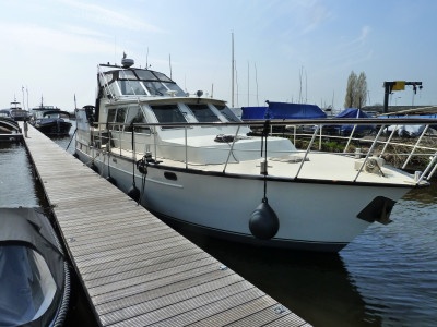 Ligplaats in Loosdrecht aan de Loosdrechtse Plassen