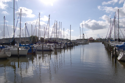 Ligplaats in Lemmer 12 x 4,5 meter, direct aan het IJsselmeer!