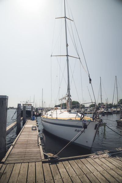 Ligplaats 11 x 3,6 meter - Jachthaven Waterkant - Dinteloord