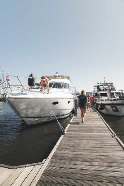 Ligplaats 15 x 5,5 meter - Jachthaven Waterkant - Dinteloord