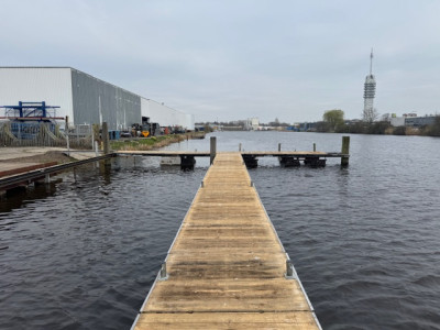 Ligplaats #10 - 8 x 3 meter - Rijnhaven Bouwzorg - Alphen aan Den Rijn
